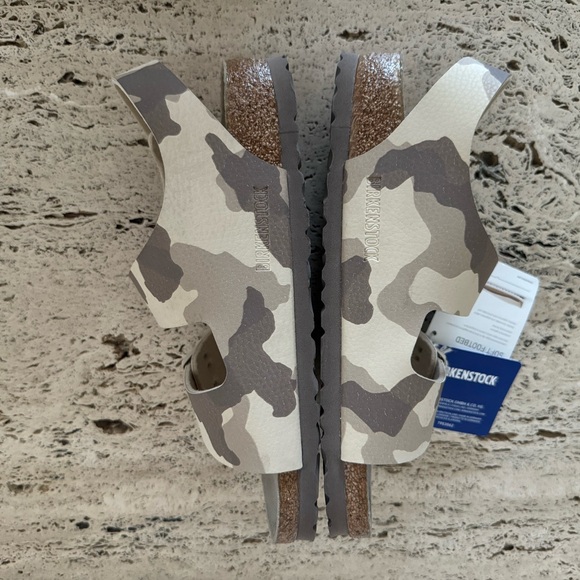 Birkenstock Milano Soft Footbed Birko-Flor Sandals. MSRP $120 - Picture 15 of 17